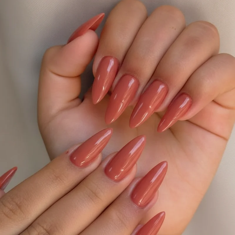 Short squoval college nails designed for fast typing and note-taking during lectures