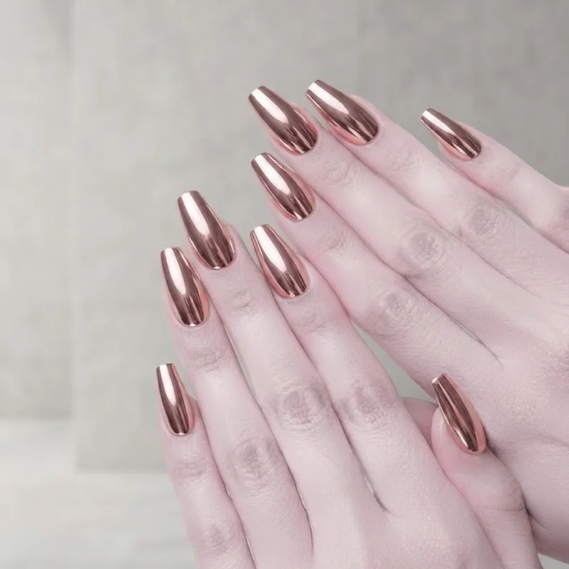 Rose gold metallic manicure on pale skin, the best metallic finish for pink undertone skin