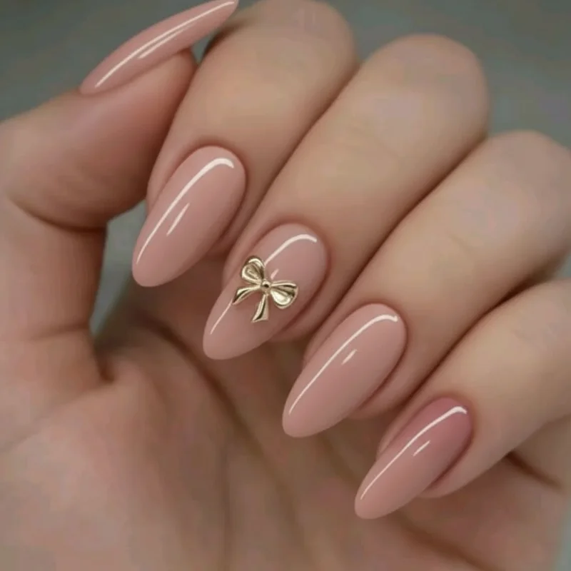 Party fingers lesbian nail style showing index and middle finger filed short contrasted with long almond shaped nails on remaining fingers