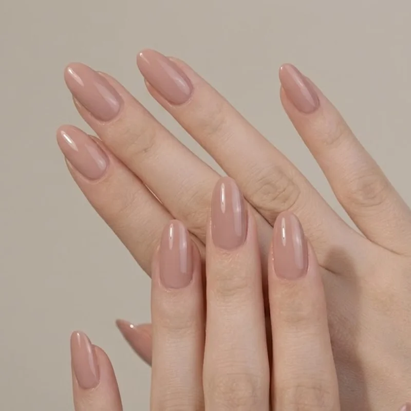 Chrome cat eye oval nails color forward manicure showing 2026 trending finish