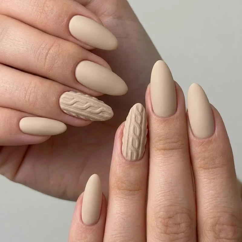 Matte sweater knit texture accent nail for an easy cozy winter design