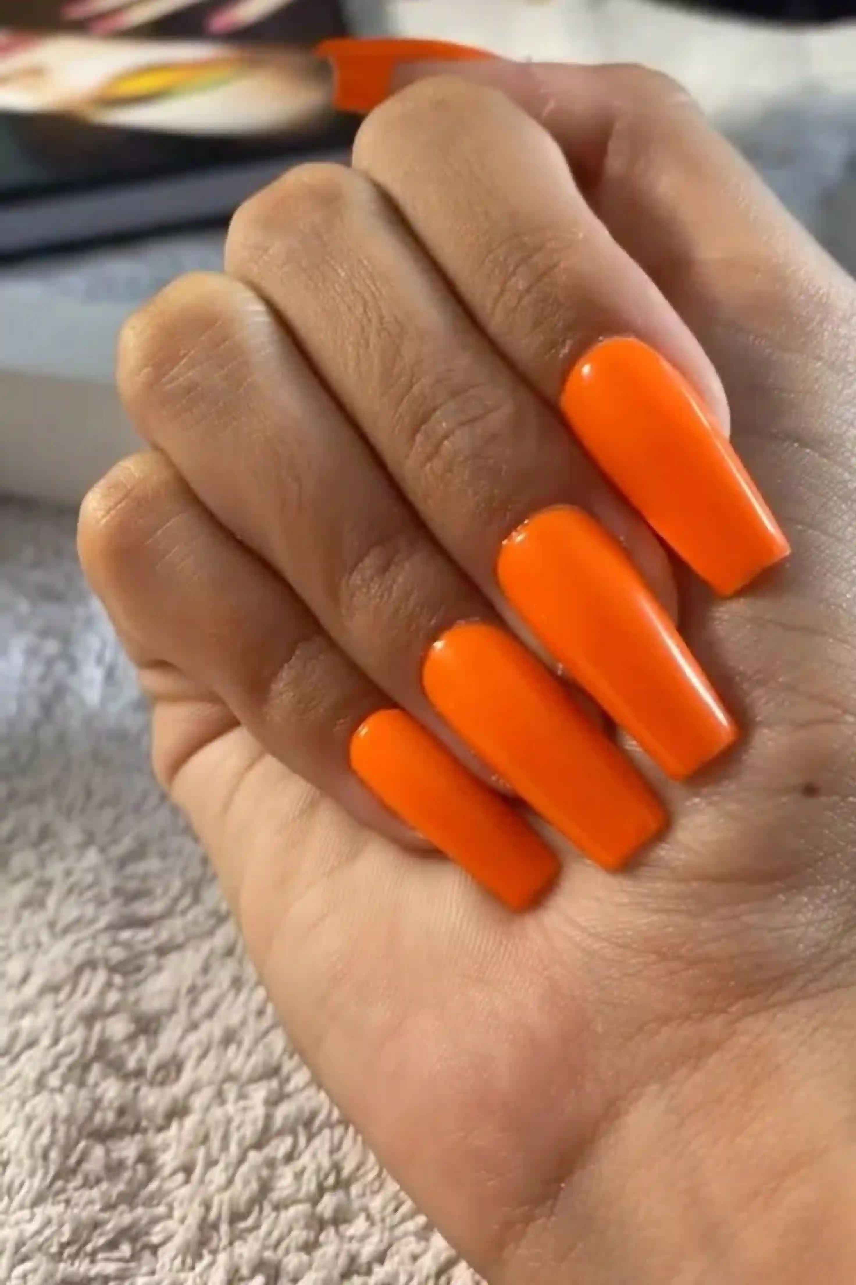 Copper metallic coffin shimmer autumn warm nails creating luxe trendy glamorous manicure for fall