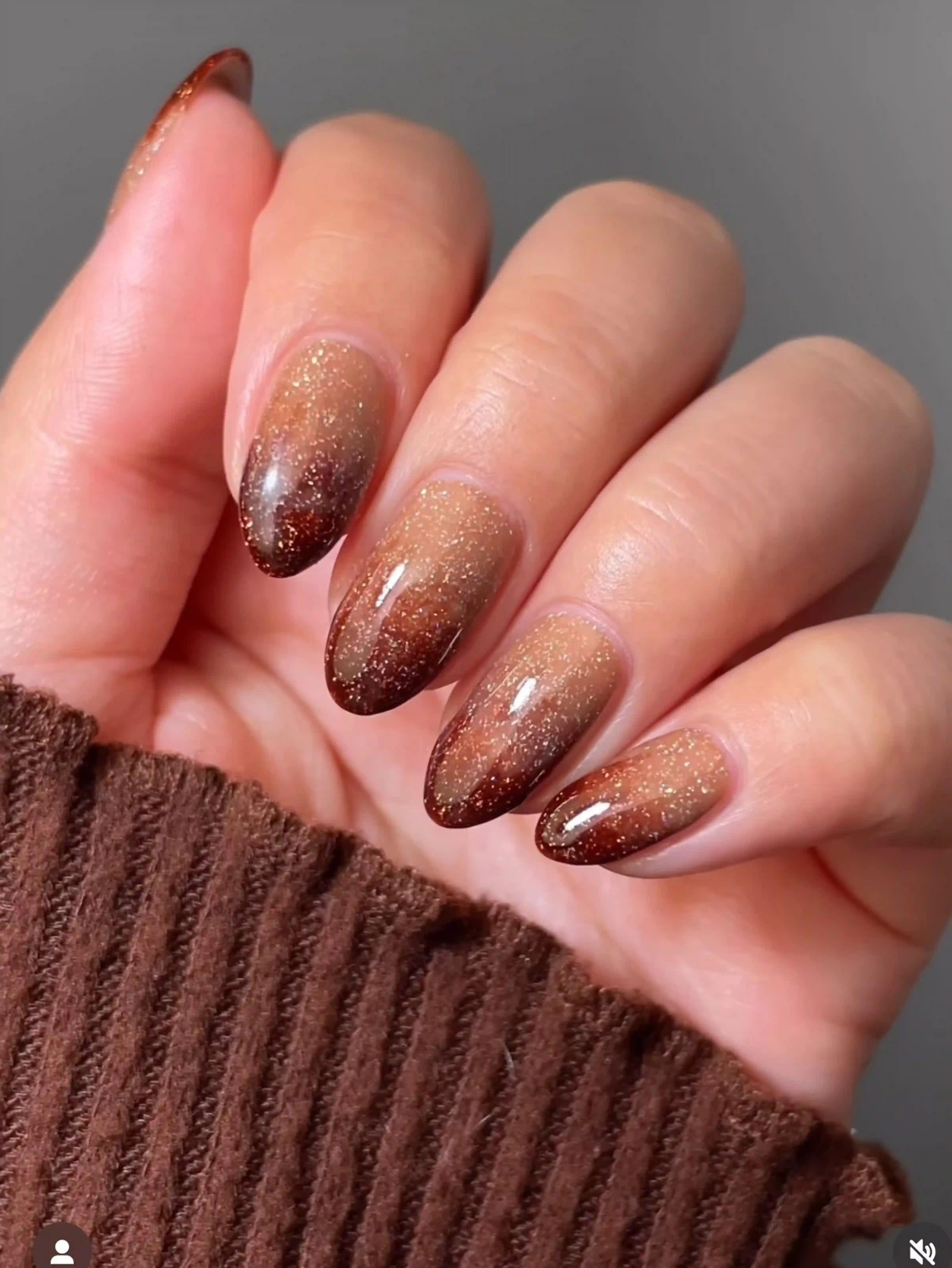 Copper brown ombre metallic autumn gradient warm nails creating luxe trendy seasonal manicure fall