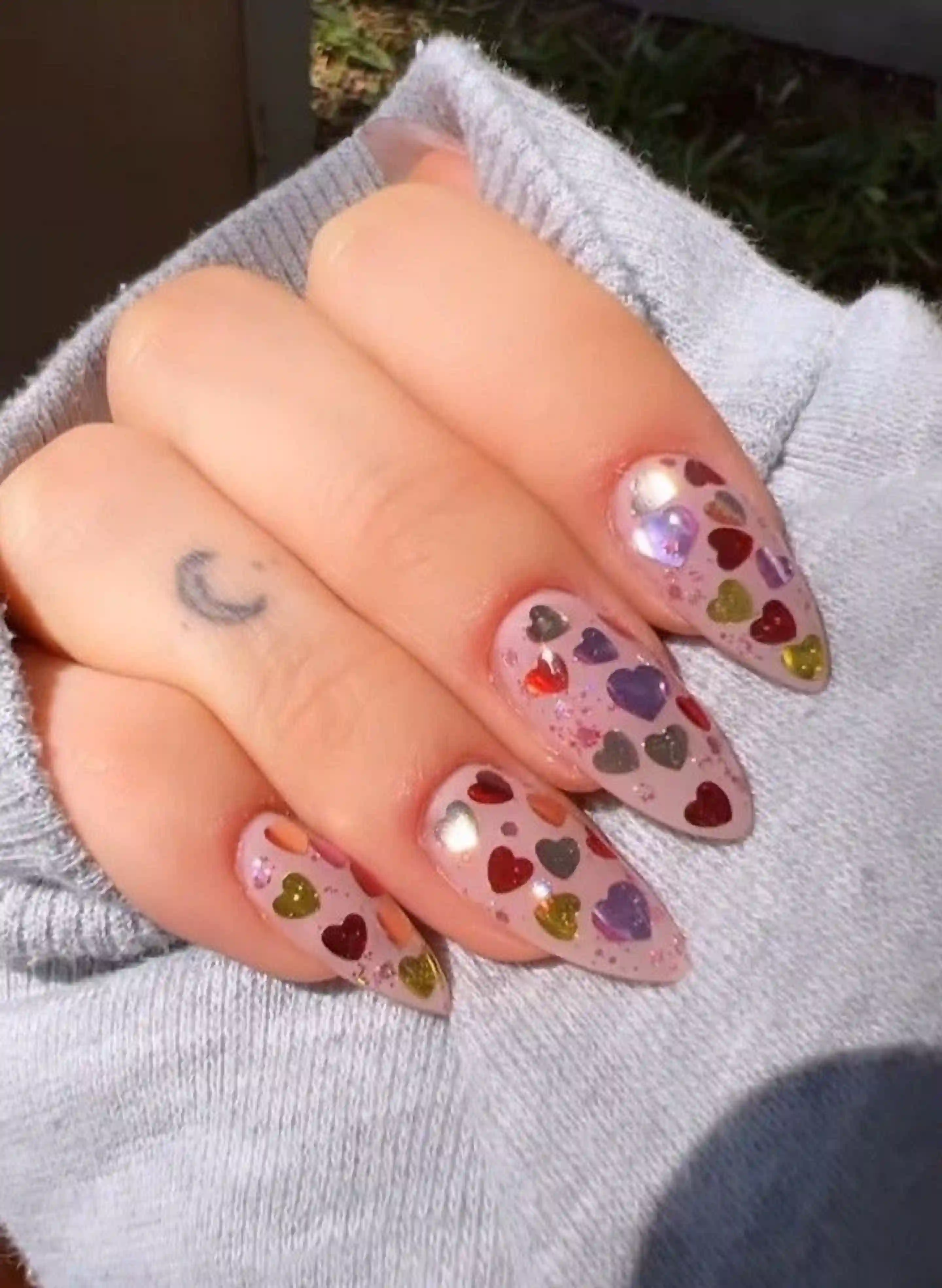 Holographic hearts rainbow iridescent valentine nails creating party fun trendy cute manicure event