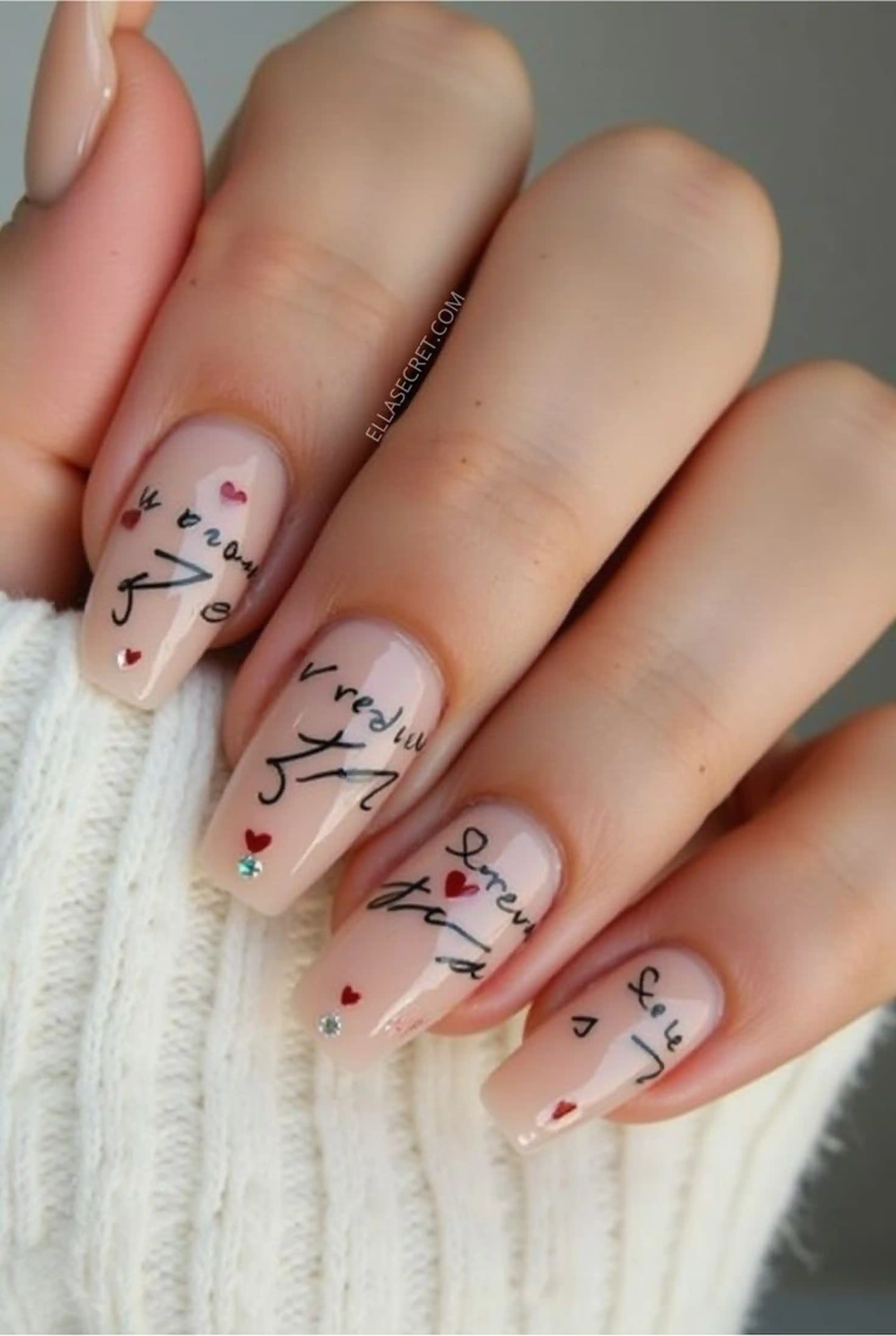 Love letters valentine script romantic artistic nails creating trendy whimsical cute manicure style