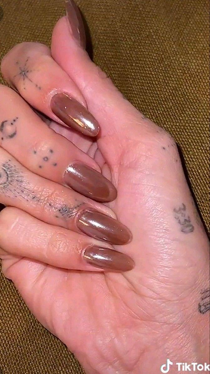 Chrome & Glazed Donut Nail Art